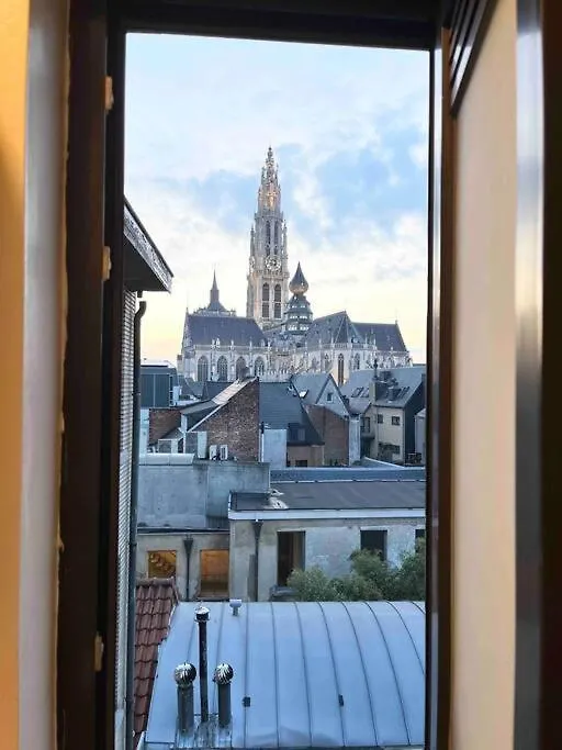 Cozy Antwerp - Cityview Studio Free Parking Apartment