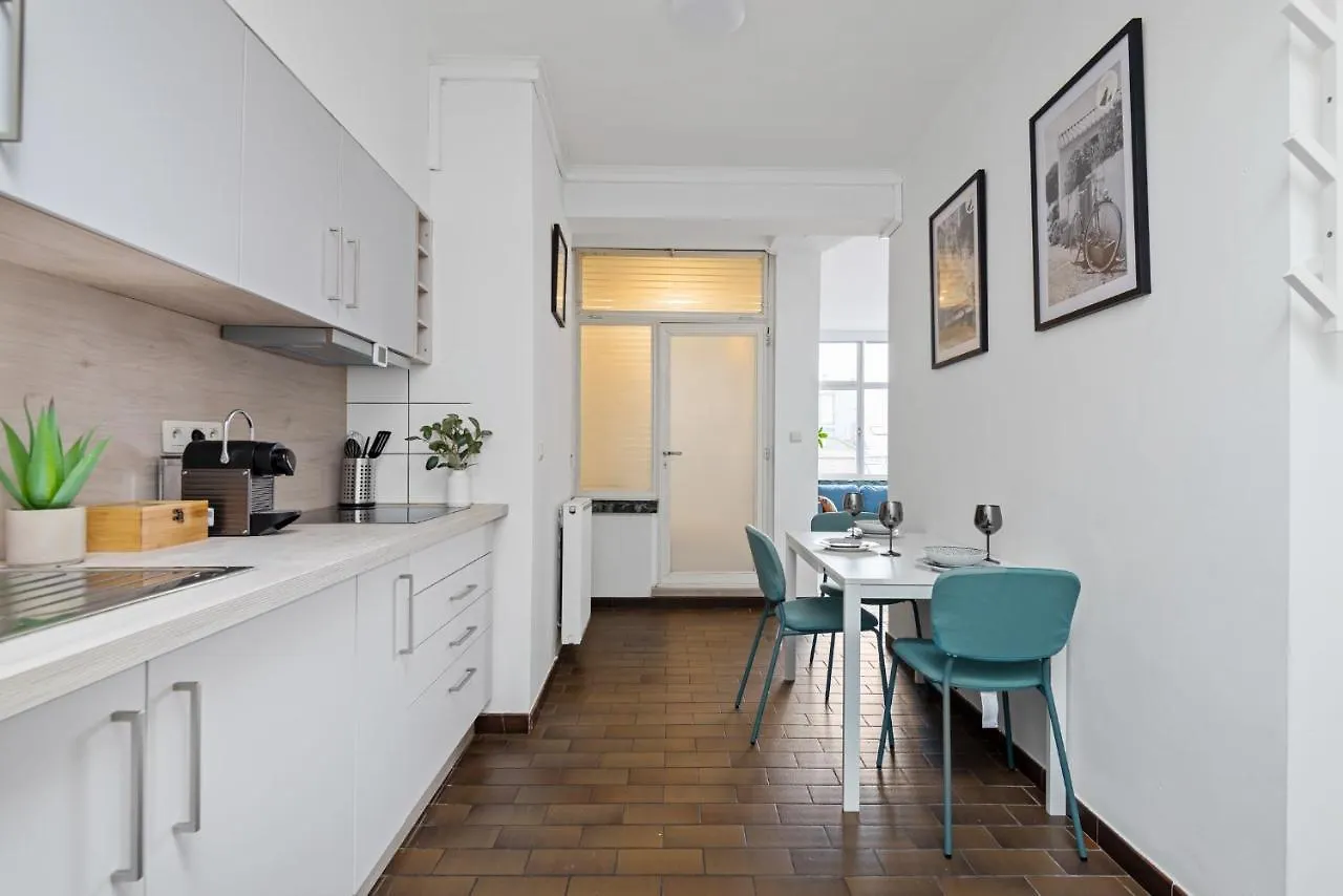 Cozy Antwerp - Cityview Studio Free Parking Apartment